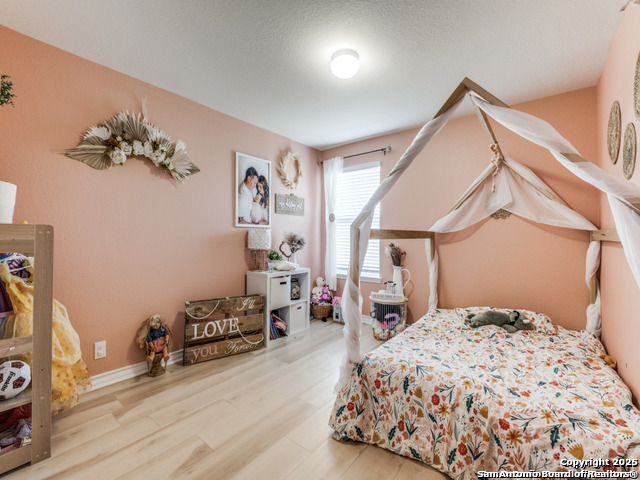 Listing photo id 17 for 6727 Hoffman Plain