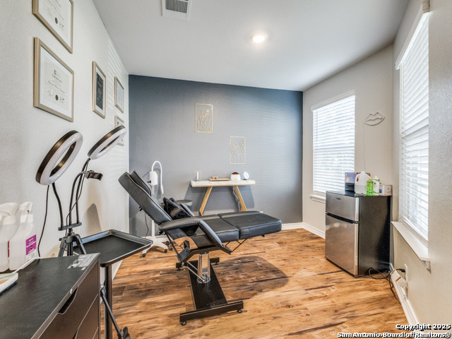 Listing photo id 1 for 6727 Hoffman Plain