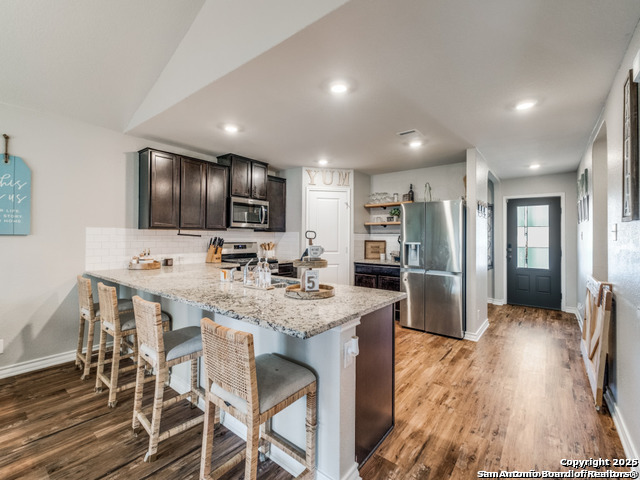 Listing photo id 5 for 6727 Hoffman Plain