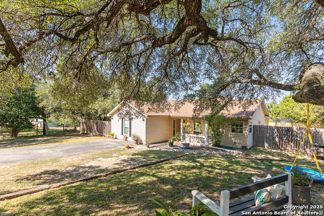 Image 2 of 37 For 204 Lake Park Loop