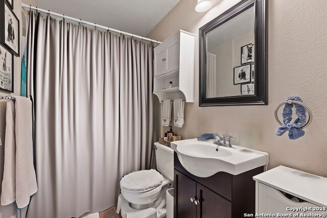 Image 20 of 37 For 204 Lake Park Loop