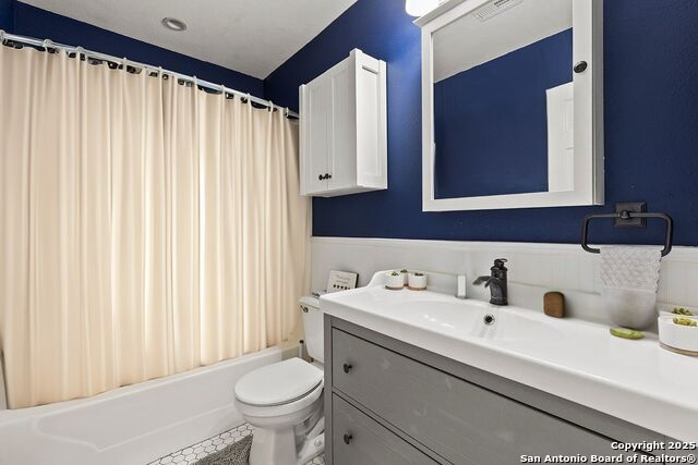 Image 26 of 37 For 204 Lake Park Loop