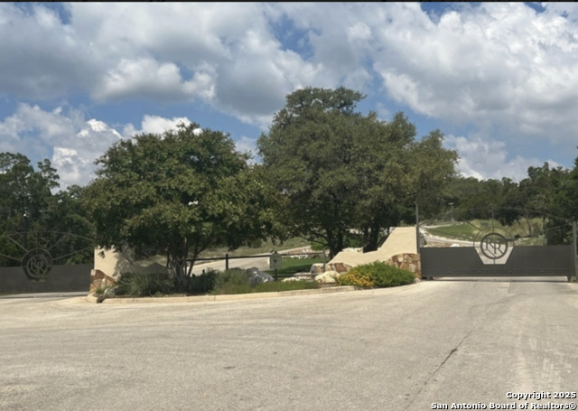 Image 6 of 13 For 8222 Storm Circle