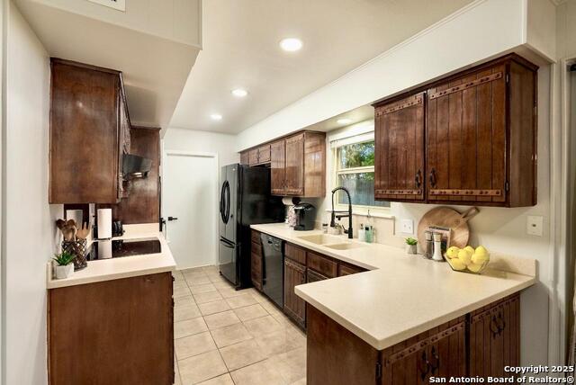 Image 17 of 39 For 8507 Rockmoor