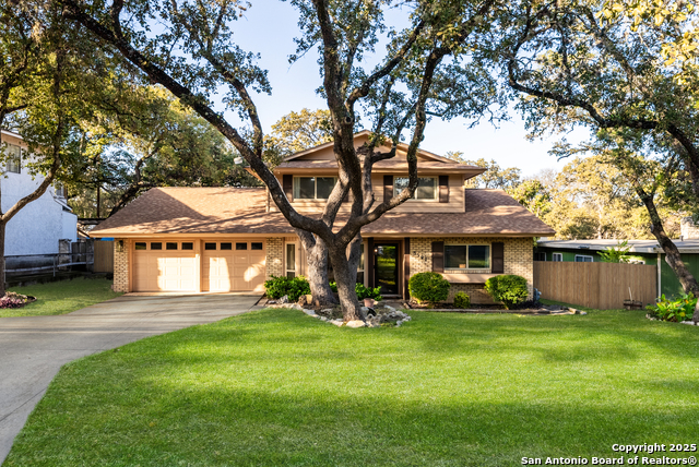 Image 2 of 39 For 8507 Rockmoor