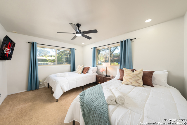 Image 23 of 39 For 8507 Rockmoor