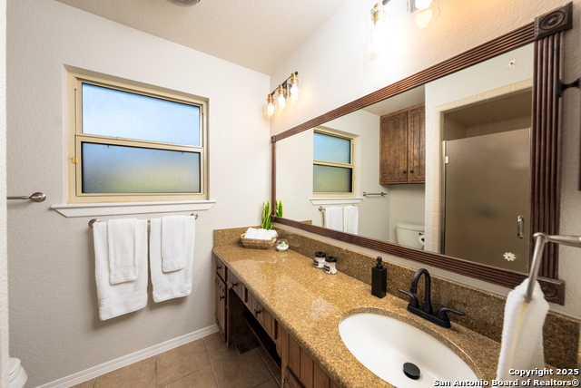 Image 25 of 39 For 8507 Rockmoor