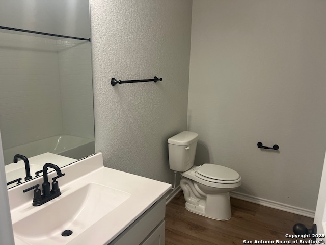 Listing photo id 12 for 105 Beveridge