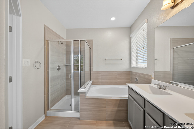 Image 24 of 37 For 11631 Troubadour