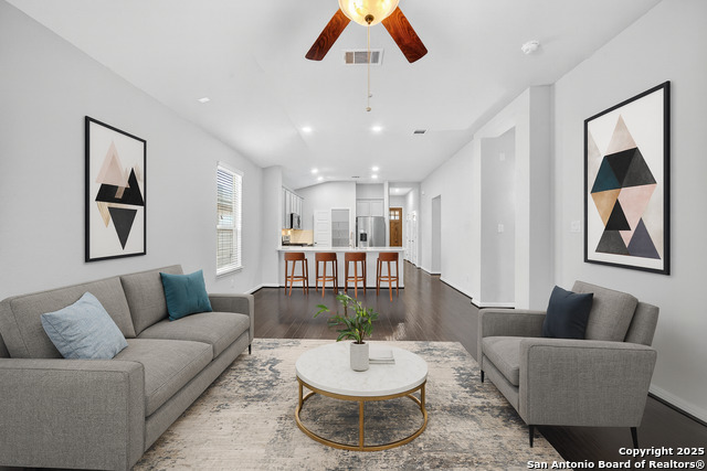 Image 7 of 37 For 11631 Troubadour