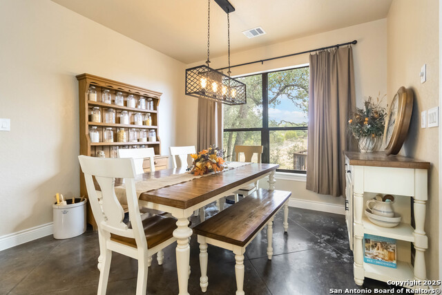 Listing photo id 17 for 1787 Mountain Spgs