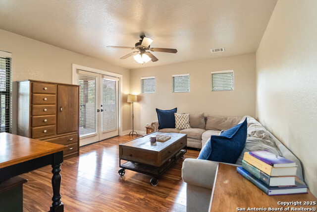 Listing photo id 25 for 1787 Mountain Spgs