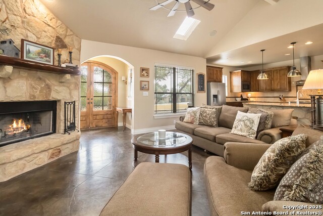 Listing photo id 5 for 1787 Mountain Spgs