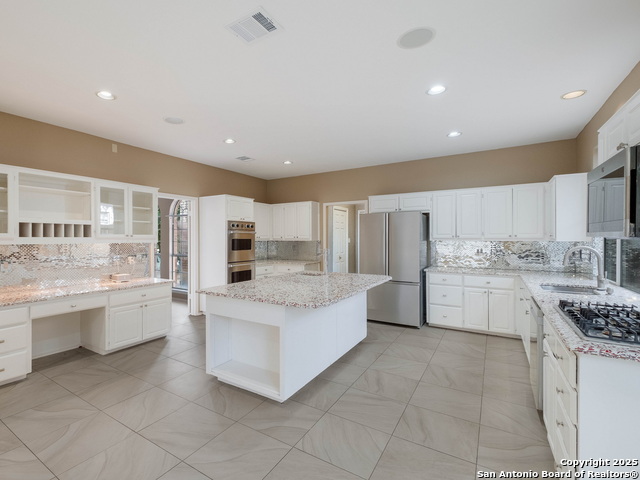 Image 10 of 17 For 522 Chardonnet Dr