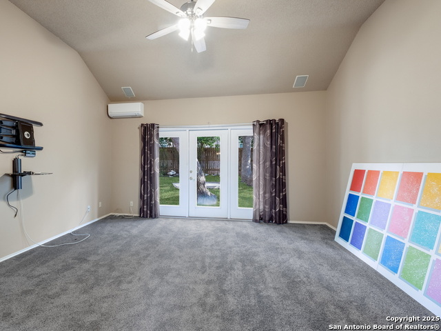 Image 12 of 17 For 522 Chardonnet Dr