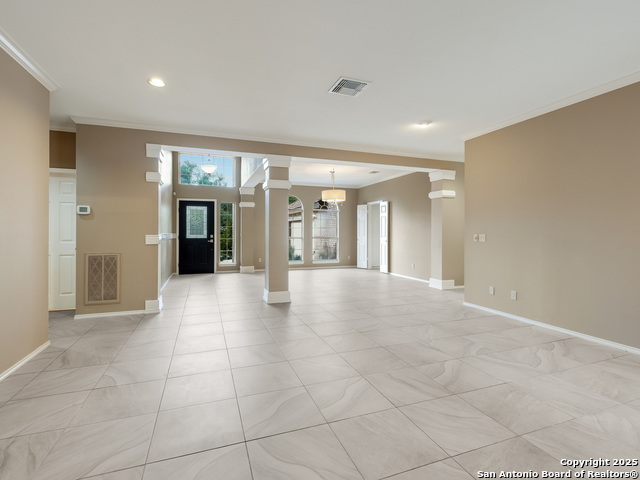 Image 5 of 17 For 522 Chardonnet Dr