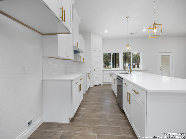 Image 14 of 44 For 23031 Fawn Trail Dr