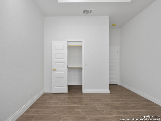 Image 24 of 44 For 23031 Fawn Trail Dr