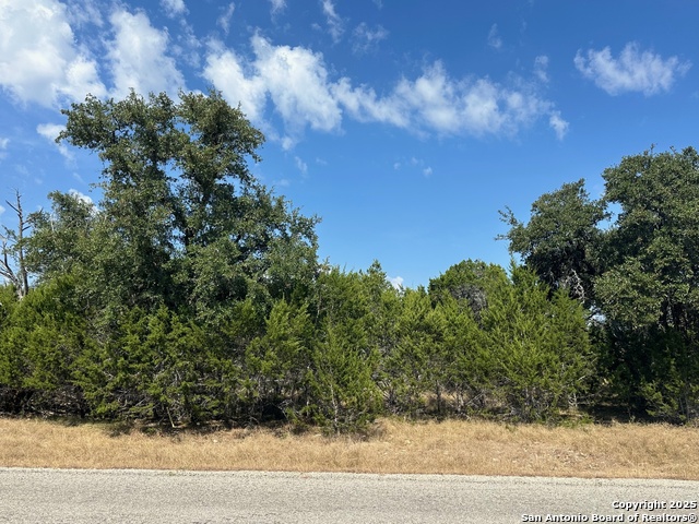 Listing photo id 1 for 1480 Waterstone Pkwy