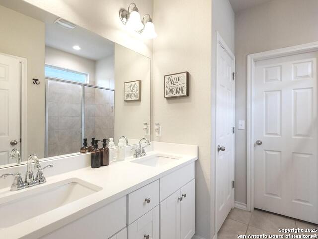 Image 8 of 12 For 3930 Legend Woods