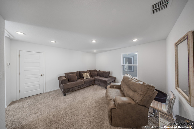 Image 15 of 27 For 727 Corbin Bend