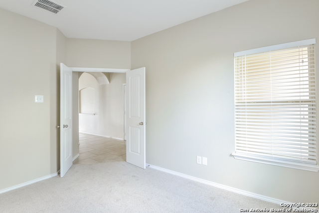 Image 13 of 15 For 9138 Vondel Park