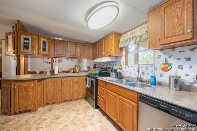 Image 11 of 50 For 23928 Wilted Oak