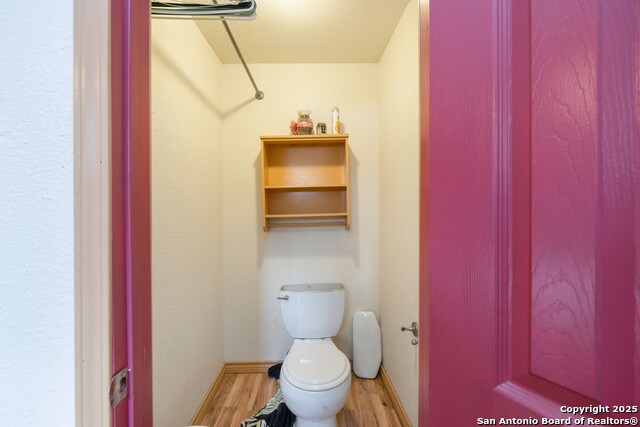 Image 34 of 50 For 23928 Wilted Oak