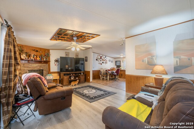 Image 5 of 50 For 23928 Wilted Oak