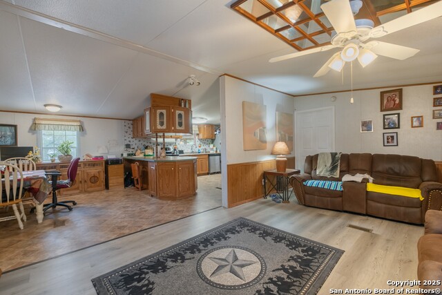 Image 7 of 50 For 23928 Wilted Oak