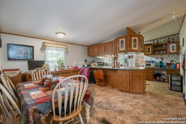 Image 9 of 50 For 23928 Wilted Oak