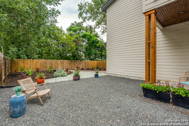 Image 24 of 25 For 1640 Katy