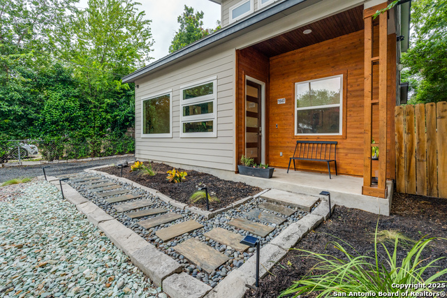 Image 3 of 25 For 1640 Katy