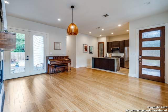 Image 5 of 25 For 1640 Katy