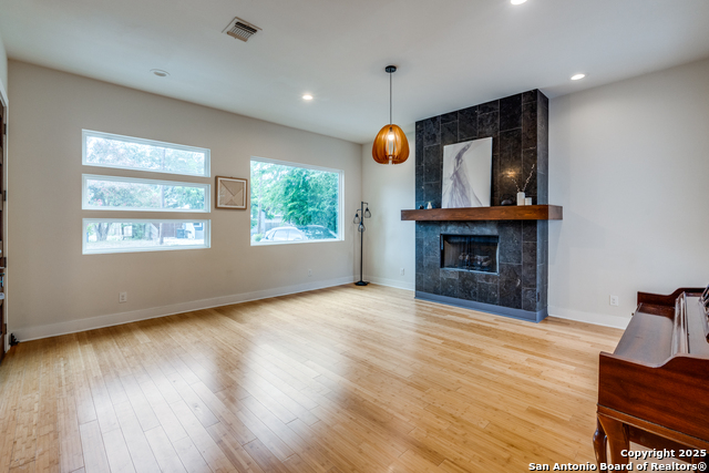 Image 7 of 25 For 1640 Katy