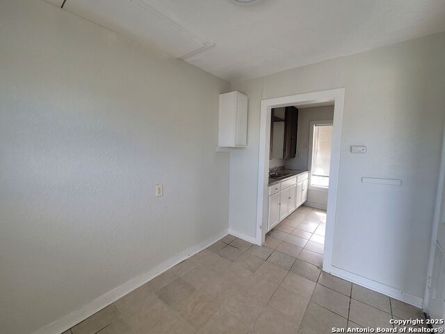 Image 11 of 25 For 424 Natalen  