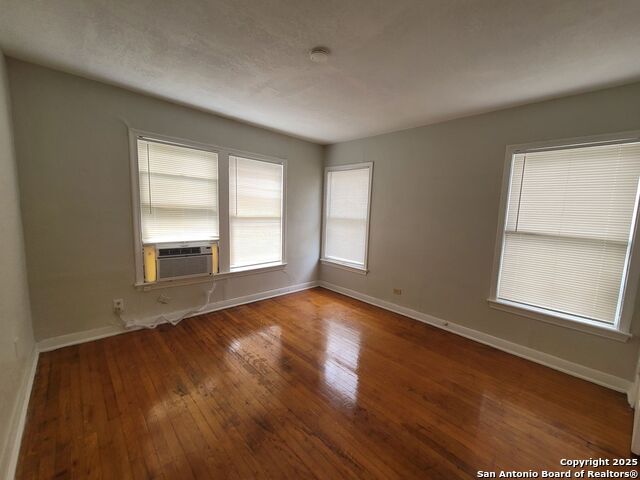 Image 18 of 25 For 424 Natalen  