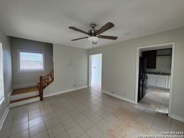 Image 4 of 25 For 424 Natalen  