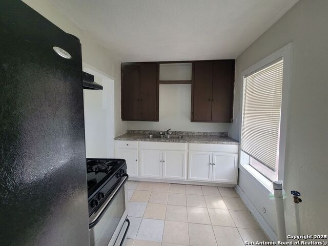 Image 5 of 25 For 424 Natalen  