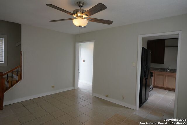 Image 9 of 25 For 424 Natalen  