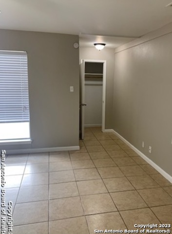 Image 2 of 8 For 9815 Conbes Dr