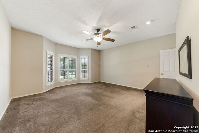 Listing photo id 14 for 8735 Paseo Oaks