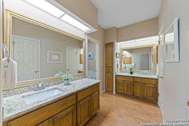 Listing photo id 16 for 8735 Paseo Oaks