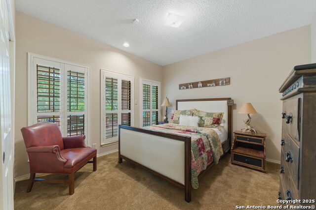 Listing photo id 17 for 8735 Paseo Oaks