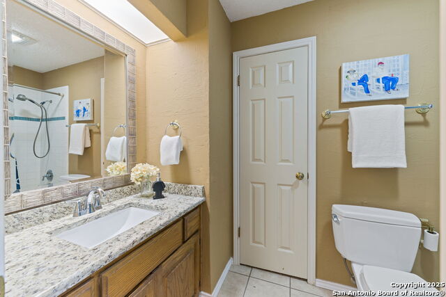 Listing photo id 18 for 8735 Paseo Oaks