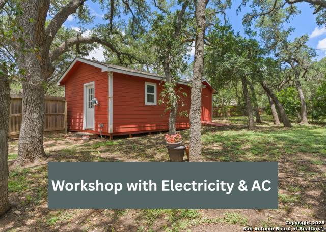 Listing photo id 25 for 8735 Paseo Oaks