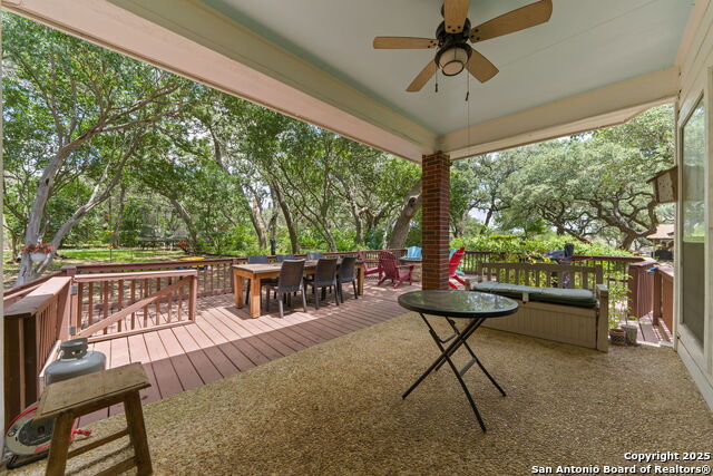 Listing photo id 26 for 8735 Paseo Oaks