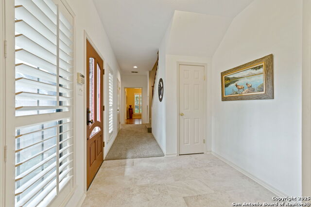 Listing photo id 4 for 8735 Paseo Oaks