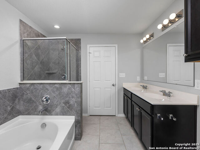 Image 22 of 27 For 423 Dappled Willow