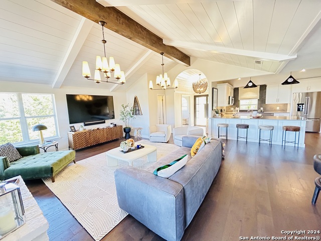 Image 6 of 47 For 321 Village View